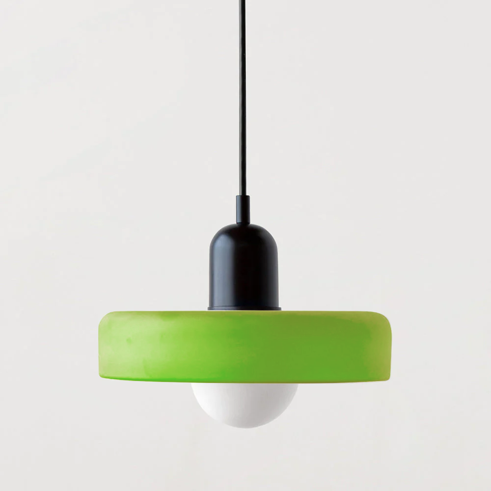 Lampa wisząca Bauhaus wykonana z kolorowego szkła
