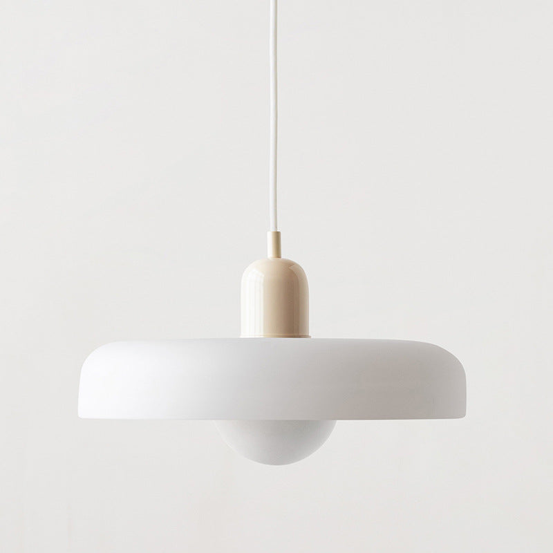 Lampa wisząca Bauhaus wykonana z kolorowego szkła