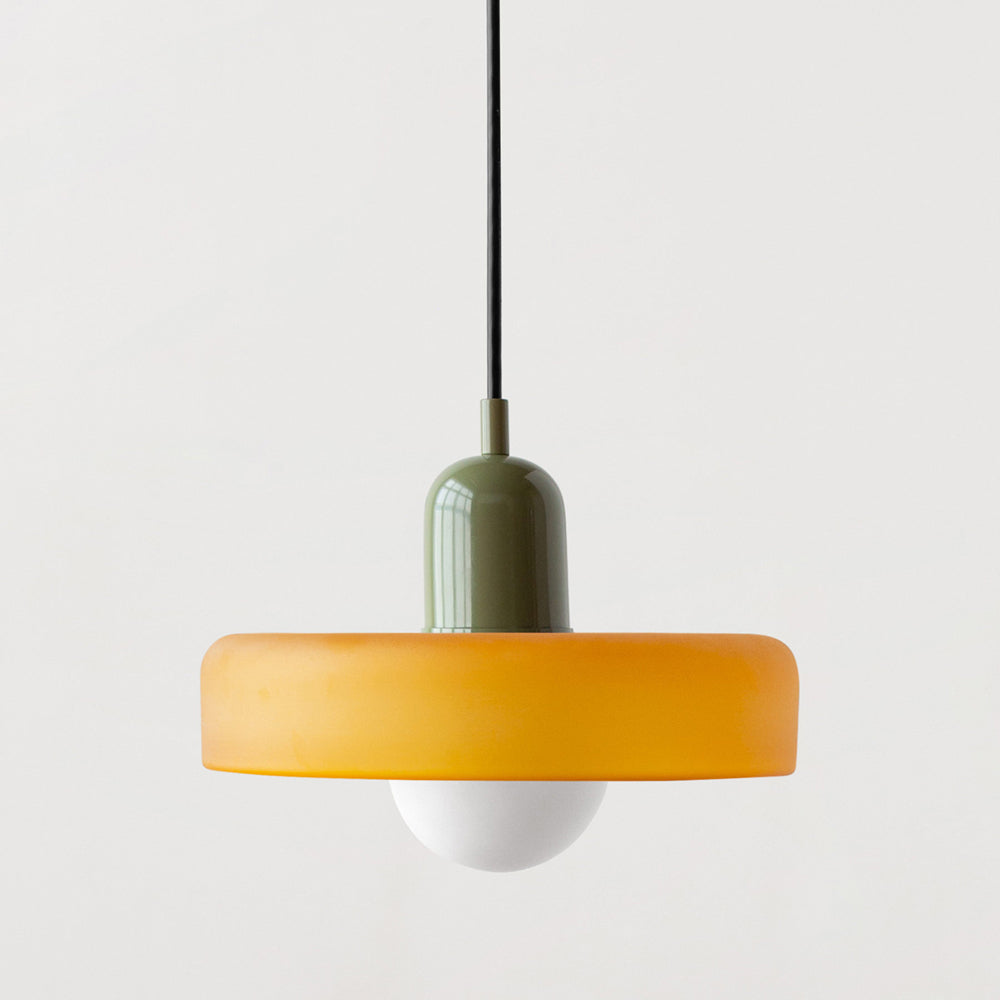Lampa wisząca Bauhaus wykonana z kolorowego szkła