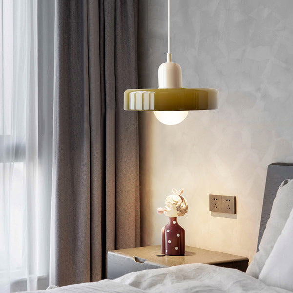 Lampa wisząca Bauhaus wykonana z kolorowego szkła