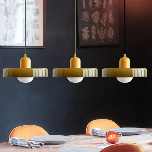 3-głowicowa lampa wisząca Bauhaus wykonana z kolorowego szkła